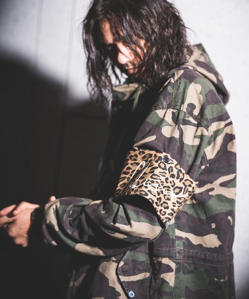 NOISESCAPE(ノイズスケープ)の「ab1519-Leopard pattern print design armband アームバンド(アームカバー・メンズ・ブルー系その他2/ブルー系その他/イエロー系その他/イエロー系その他2/ブルー/キャメル・FREE)」の19枚目の写真