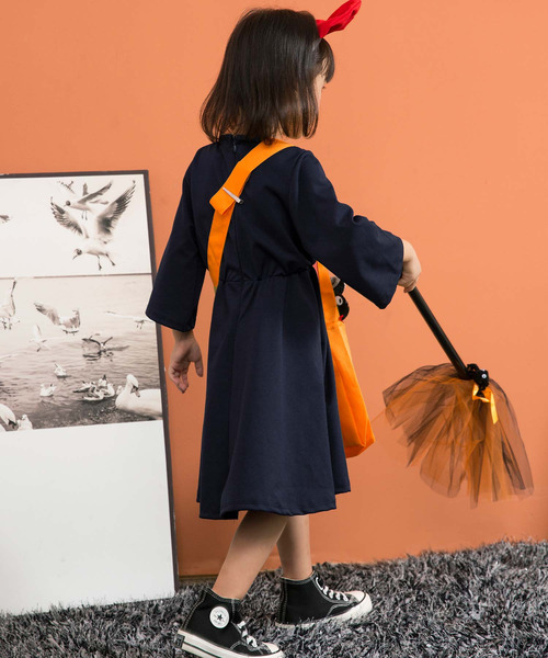 OSYAREVO(オシャレボ)の「キッズ コスプレ 魔女っ子(コスチューム/パーティーグッズ・キッズ・ネイビー・120/130/110/100/140/150)」の4枚目の写真