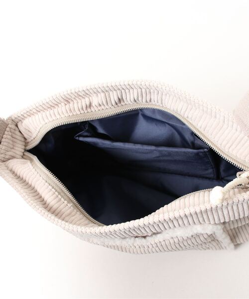 Champion（チャンピオン）の「Champion／チャンピオン　ブリオ　ボアショルダーバッグ　コーデュロイ　11342（ショルダーバッグ・レディース・アイボリー/イエロー/グレー・FREE）」の5枚目の写真