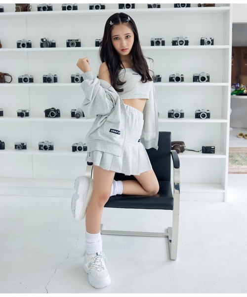 ANAP GｉRL（アナップガール）の「R+Sブラトップ（チューブトップ・キッズ・ライトグレー/ブラック・XS/M/S）」の11枚目の写真