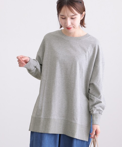 ElegChic(エレグシック)の「ミニ裏毛サイド スリット トレーナー(スウェット・レディース・チャコールグレー/杢グレー/ブラック/オフホワイト・4L~5L/LL~3L/M~L)」の4枚目の写真