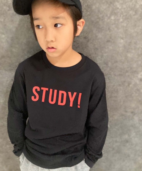 THE CASUAL(カジュアル)の「選べる20カラープリント長袖Tシャツ(Tシャツ/カットソー・キッズ・モカ/カーキ/ホワイト系/ブラック系2/ネイビー系/ブラウン/ベージュ/ホワイト系1/オフホワイト/杢グレー/ベージュ系/ネイビー/ブラック/ブラック系3/ブルー/ホワイト系2/ベージュ系1/ブラック系1/ブラック系/ブラウン系・110cm/120cm/130cm/140cm/150cm/160cm)」の9枚目の写真
