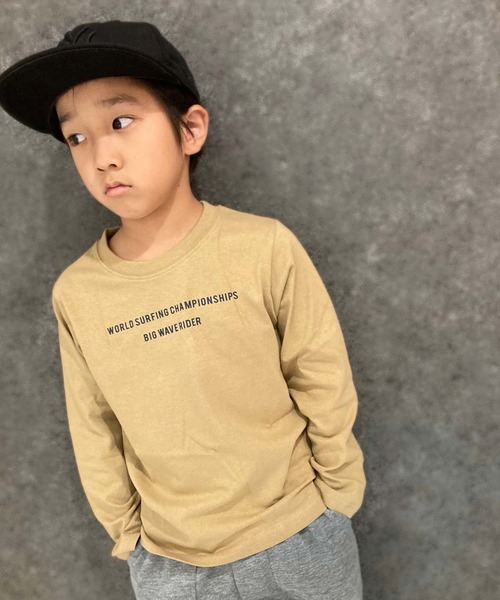 THE CASUAL(カジュアル)の「選べる20カラープリント長袖Tシャツ(Tシャツ/カットソー・キッズ・モカ/カーキ/ホワイト系/ブラック系2/ネイビー系/ブラウン/ベージュ/ホワイト系1/オフホワイト/杢グレー/ベージュ系/ネイビー/ブラック/ブラック系3/ブルー/ホワイト系2/ベージュ系1/ブラック系1/ブラック系/ブラウン系・110cm/120cm/130cm/140cm/150cm/160cm)」の15枚目の写真