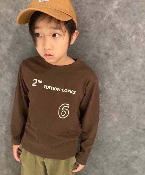THE CASUAL(カジュアル)の「選べる20カラープリント長袖Tシャツ(Tシャツ/カットソー・キッズ・モカ/カーキ/ホワイト系/ブラック系2/ネイビー系/ブラウン/ベージュ/ホワイト系1/オフホワイト/杢グレー/ベージュ系/ネイビー/ブラック/ブラック系3/ブルー/ホワイト系2/ベージュ系1/ブラック系1/ブラック系/ブラウン系・110cm/120cm/130cm/140cm/150cm/160cm)」の11枚目の写真