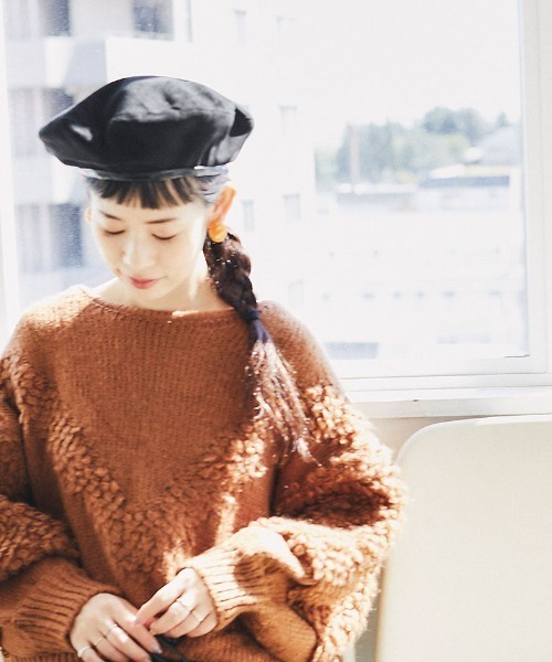 and R（アンドアール）の「ボリュームスリーブニットプルオーバー（ニット/セーター・レディース・グレー・FREE）」の8枚目の写真