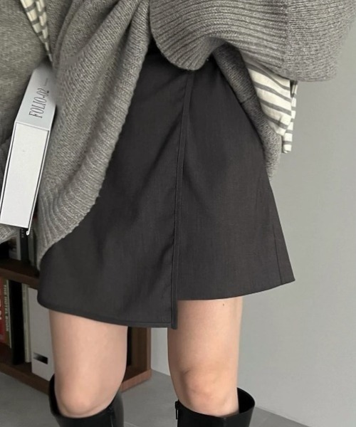 WILLFULLY（ウィルフリー）の「wrap design half fake skirt PT（その他パンツ・レディース・ブラック/チャコール・FREE）」の15枚目の写真