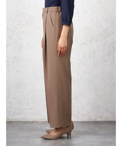 Perfect Suit FActory（パーフェクトスーツファクトリー）の「SPALDING(SET-A) ワイドテーパードパンツ（スーツパンツ・レディース・ネイビー/ベージュ・M/L/S）」の12枚目の写真