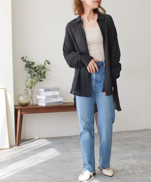 Social GIRL(ソーシャルガール)の「2WAYオープンスリーブシアーシャツ オーバーサイズシャツ 長袖(シャツ/ブラウス・レディース・オフホワイト/ブラック/グレイッシュベージュ・M)」の4枚目の写真