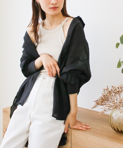 Social GIRL(ソーシャルガール)の「2WAYオープンスリーブシアーシャツ オーバーサイズシャツ 長袖(シャツ/ブラウス・レディース・オフホワイト/ブラック/グレイッシュベージュ・M)」の19枚目の写真