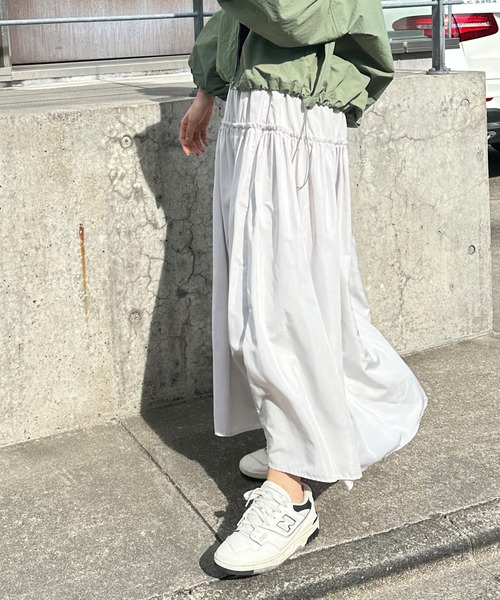 frames RAY CASSIN(フレームスレイカズン)の「WEB限定 ナイロンティアードスカート(スカート・レディース・オフホワイト/ダークブラウン/ライトパープル・FREE)」の17枚目の写真