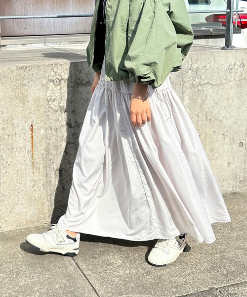 frames RAY CASSIN(フレームスレイカズン)の「WEB限定 ナイロンティアードスカート(スカート・レディース・オフホワイト/ダークブラウン/ライトパープル・FREE)」の15枚目の写真