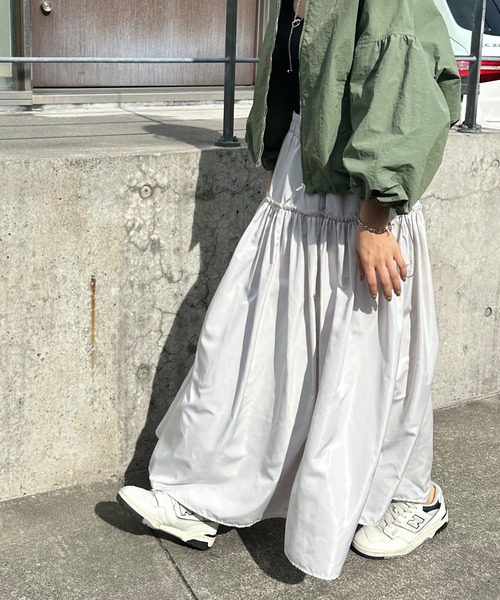 frames RAY CASSIN(フレームスレイカズン)の「WEB限定 ナイロンティアードスカート(スカート・レディース・オフホワイト/ダークブラウン/ライトパープル・FREE)」の13枚目の写真