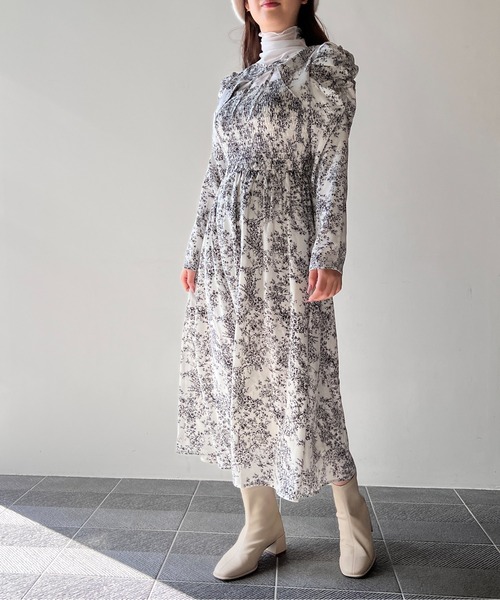 NOMAE（ノーマエ）の「デコルテ2wayシャーリングワンピース（ワンピース・レディース・ライトグレー/ライトブルー/ブラック/ライトピンク・FREE）」の2枚目の写真