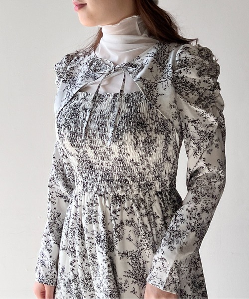 NOMAE（ノーマエ）の「デコルテ2wayシャーリングワンピース（ワンピース・レディース・ライトグレー/ライトブルー/ブラック/ライトピンク・FREE）」の11枚目の写真