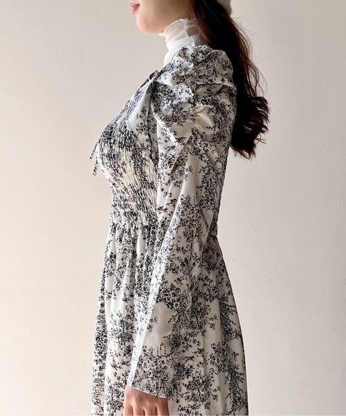 NOMAE（ノーマエ）の「デコルテ2wayシャーリングワンピース（ワンピース・レディース・ライトグレー/ライトブルー/ブラック/ライトピンク・FREE）」の13枚目の写真