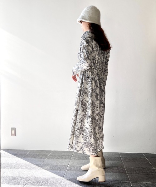 NOMAE（ノーマエ）の「デコルテ2wayシャーリングワンピース（ワンピース・レディース・ライトグレー/ライトブルー/ブラック/ライトピンク・FREE）」の9枚目の写真