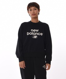 NB Essentials グラフィック スウェットクルー