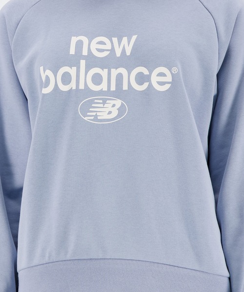 NEW BALANCE（ニューバランス）の「NB Essentials グラフィック スウェットクルー（スウェット・レディース・ライトブラウン/ブラック/ライトグレー・X-LARGE/LARGE/MEDIUM/SMALL）」の11枚目の写真