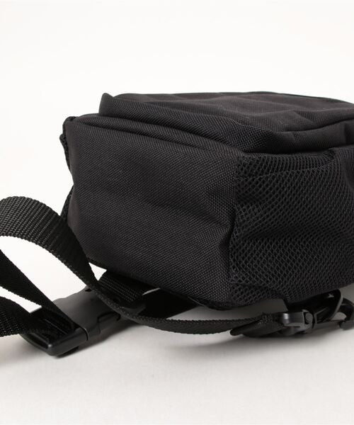 Manhattan Portage(マンハッタンポーテージ)の「Cobble Hill Sling Bag JR(ショルダーバッグ・メンズ・ブラック・X-SMALL)」の15枚目の写真