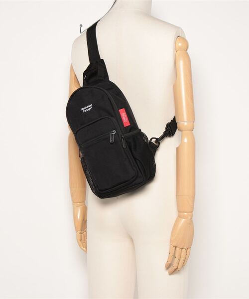 Manhattan Portage(マンハッタンポーテージ)の「Cobble Hill Sling Bag JR(ショルダーバッグ・メンズ・ブラック・X-SMALL)」の17枚目の写真