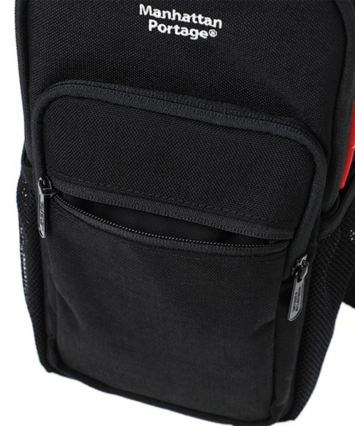 Manhattan Portage(マンハッタンポーテージ)の「Cobble Hill Sling Bag JR(ショルダーバッグ・メンズ・ブラック・X-SMALL)」の6枚目の写真