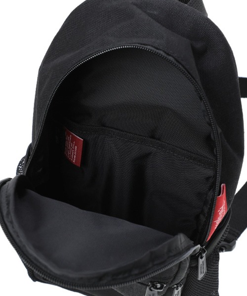 Manhattan Portage(マンハッタンポーテージ)の「Cobble Hill Sling Bag JR(ショルダーバッグ・メンズ・ブラック・X-SMALL)」の10枚目の写真