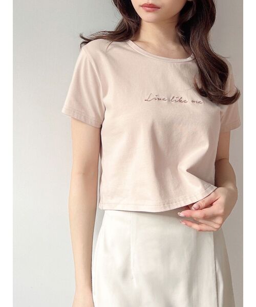 RESEXXY（リゼクシー）の「ポイントロゴ刺繍Tシャツ（Tシャツ/カットソー・レディース・ピンク/ホワイト/ベージュ/ブラック・FREE）」の4枚目の写真