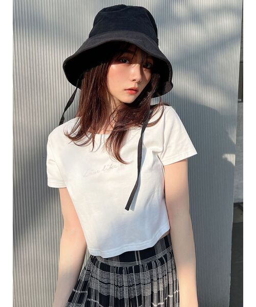 RESEXXY（リゼクシー）の「ポイントロゴ刺繍Tシャツ（Tシャツ/カットソー・レディース・ピンク/ホワイト/ベージュ/ブラック・FREE）」の5枚目の写真