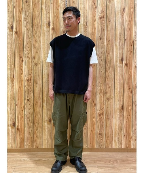 Right-on（ライトオン）の「【PLUS ONE】ミリオンドライカノコベスト（ベスト・メンズ・ブラック/ベージュ/グリーン・M/L/XL）」の16枚目の写真