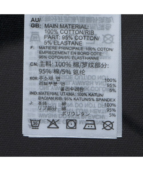 Reebok(リーボック)の「ユニティーグラフィックT / UNITY GRAPHIC TEE(Tシャツ/カットソー・レディース・ブラック・MEDIUM/LARGE/SMALL/X-LARGE/XXX-LARGE/XX-LARGE)」の2枚目の写真