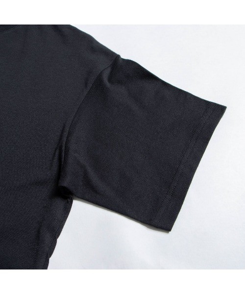 Reebok(リーボック)の「ユニティーグラフィックT / UNITY GRAPHIC TEE(Tシャツ/カットソー・レディース・ブラック・MEDIUM/LARGE/SMALL/X-LARGE/XXX-LARGE/XX-LARGE)」の4枚目の写真