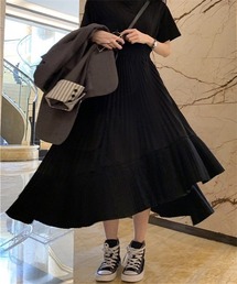 アシンメトリープリーツスカート