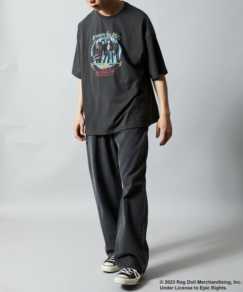 FREAK'S STORE（フリークスストア）の「【限定展開】Aerosmith/エアロスミス 別注 ビッグシルエット フロントプリント クルーネックTシャツ（Tシャツ/カットソー・メンズ・ホワイト/ブラック・MEDIUM/LARGE/SMALL）」の4枚目の写真