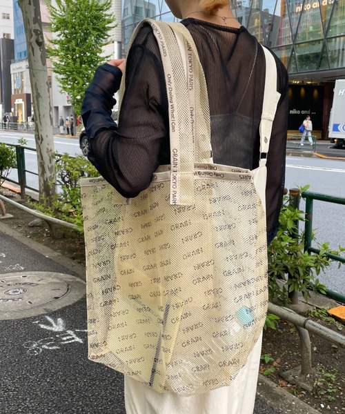 CIAOPANIC(チャオパニック)の「【GRAIN/グレイン】メッシュロゴトートバッグ(トートバッグ・レディース・ブラック/ベージュ/グリーン/ブルー/イエロー/ピンク・FREE)」の11枚目の写真