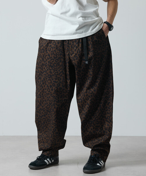 限定展開 FREAK'S STORE OUTDOORS/フリークスアウトドアーズ ワイドシルエット クライミングパンツ/デニム/チノ（デニムパンツ）｜FREAK'S STORE（フリークスストア）