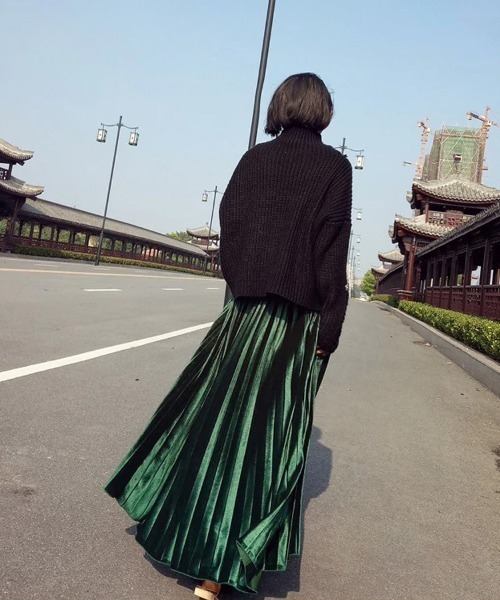 COCOMOMO（ココモモ）の「ベロア プリーツ ロング フレア スカート（スカート・レディース・ライトブラウン/ブラック/アイボリー/グリーン・FREE）」の20枚目の写真