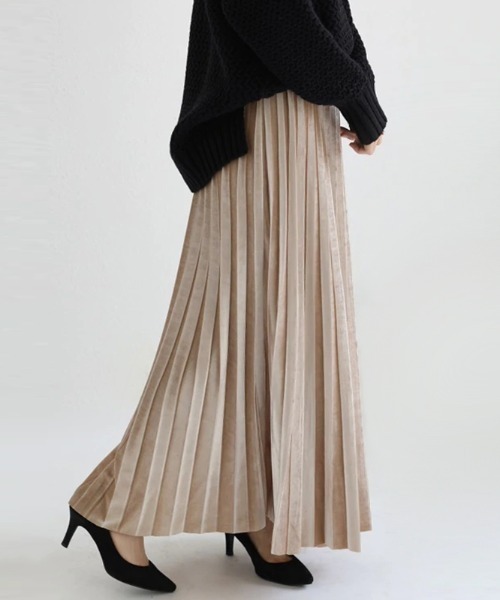 COCOMOMO（ココモモ）の「ベロア プリーツ ロング フレア スカート（スカート・レディース・ライトブラウン/ブラック/アイボリー/グリーン・FREE）」の16枚目の写真
