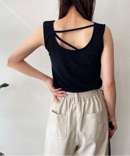 PICCIN(ピッチン)の「カップ付き接触冷感アシメストラップタンクトップ(タンクトップ・レディース・ブラック/サックスブルー・M/L)」の3枚目の写真