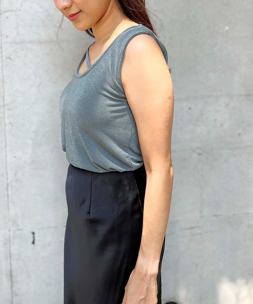 PICCIN(ピッチン)の「カップ付き接触冷感アシメストラップタンクトップ(タンクトップ・レディース・ブラック/サックスブルー・M/L)」の4枚目の写真