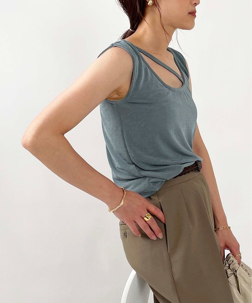カップ付き接触冷感アシメストラップタンクトップ（タンクトップ