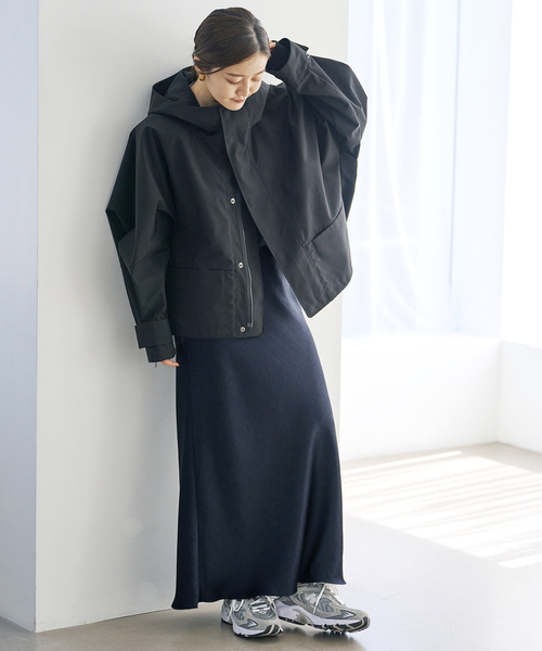 IENA（イエナ）の「ダブルサテンスカート（スカート・レディース・ライトグレー/ホワイト系その他/ネイビー・36/34/38）」の9枚目の写真