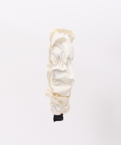 axes femme（アクシーズファム）の「パール×ギャザー