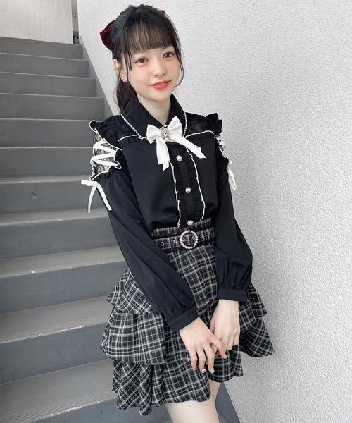 ROJITA(ロジータ)の「袖レースアップ配色カラーブラウス(シャツ/ブラウス・レディース・ピンク/ホワイト/ブラック・FREE)」の12枚目の写真