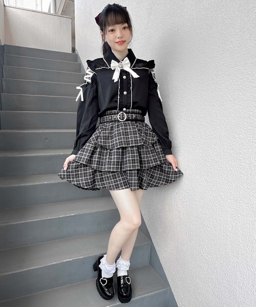ROJITA(ロジータ)の「袖レースアップ配色カラーブラウス(シャツ/ブラウス・レディース・ピンク/ホワイト/ブラック・FREE)」の22枚目の写真