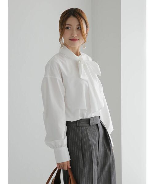 Te chichi（テチチ）の「ビッグリボンブラウス（2way）（シャツ/ブラウス・レディース・オフホワイト/ブルー/ブラウン・F）」の4枚目の写真