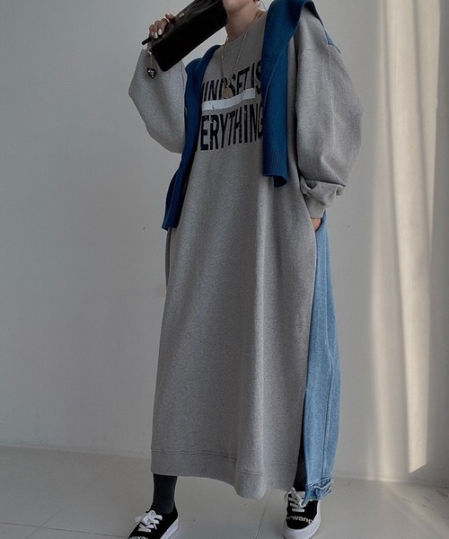 MILAE（ミレ）の「デニム切替スウェットロングワンピース（ワンピース・レディース・グレー/ブラック/オフホワイト・FREE）」の6枚目の写真