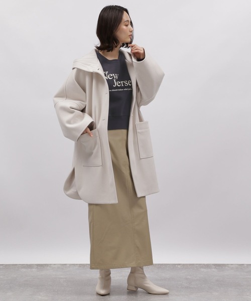 LAKOLE（ラコレ）の「エコレザーナロースカート / 989447（スカート・レディース・ブラック/グレイッシュベージュ・SMALL/MEDIUM）」の7枚目の写真