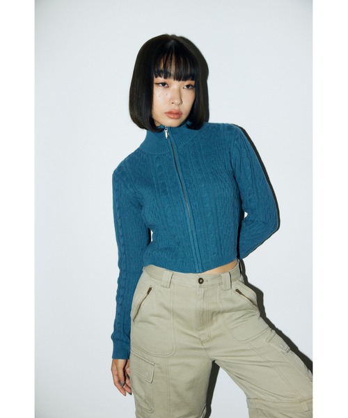 LAGUA GEM(ラグアジェム)の「CABLE COMPACT ZIP トップス(ニット/セーター・レディース・レッド/グレー/ブルー・FREE)」の17枚目の写真