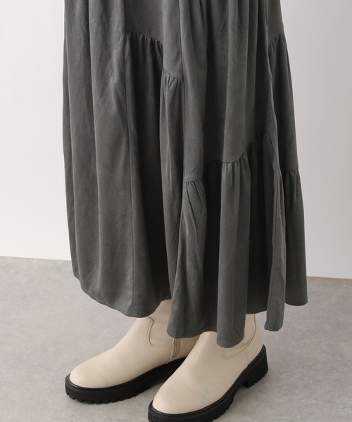 LEPSIM（レプシィム）の「ライトスエード切り替えスカート　986464（スカート・レディース・チャコールグレー/アイボリー・FREE）」の6枚目の写真