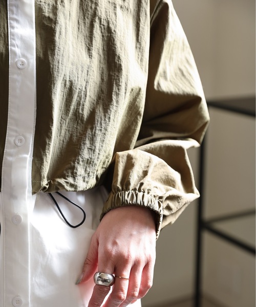 ULEULA（ウルア）の「レイヤード風オーバーシャツ（シャツ/ブラウス・レディース・ブラック/カーキ・FREE）」の21枚目の写真